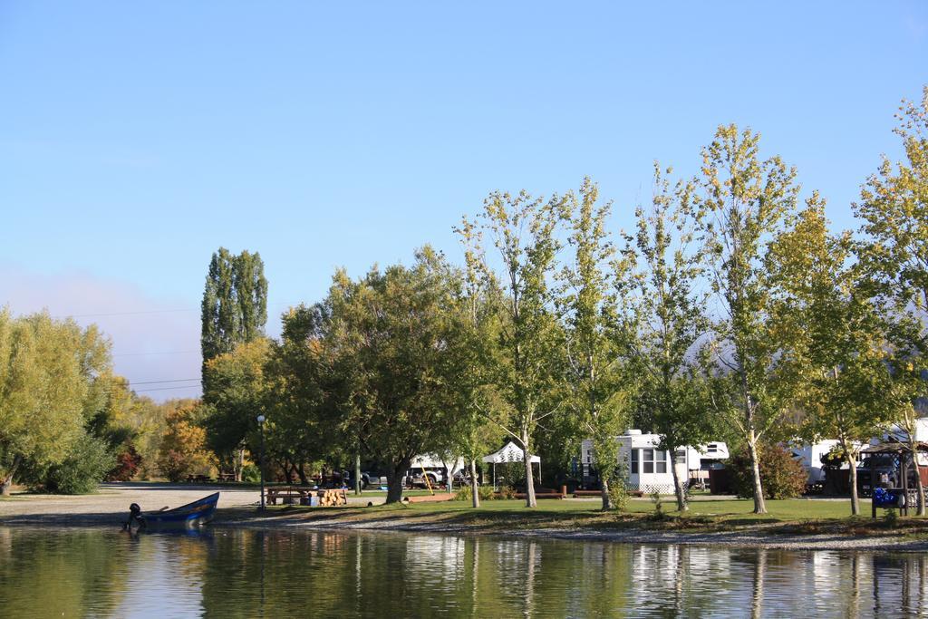 Robert'S Roost Rv Park Resort Кенель Экстерьер фото